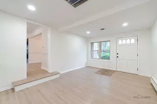 318 Second Ave, Libertyville, IL 60048 - Photo 12