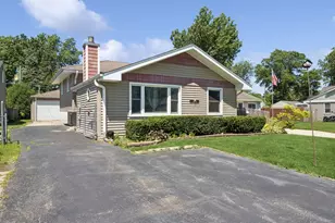 4006 Liberty Blvd, Westmont, IL 60559 - Photo 1