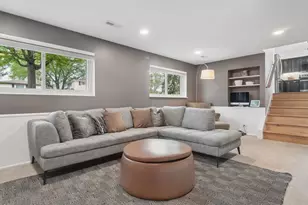 2305 N Williamsburg St, Arlington Heights, IL 60004 - Photo 16