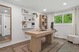 2305 N Williamsburg St, Arlington Heights, IL 60004 - Photo 10