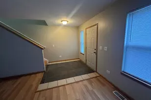 655 Winston Dr, Bourbonnais, IL 60914 - Photo 2