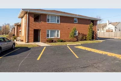 1101 E Algonquin Road #18, Arlington Heights, IL 60005 - Photo 1