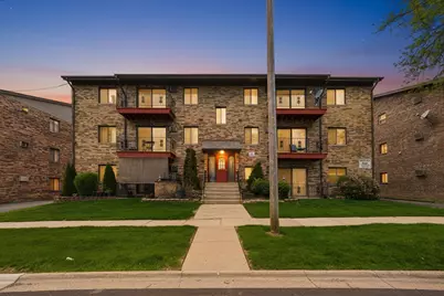 11810 S Komensky Avenue #102, Alsip, IL 60803 - Photo 2