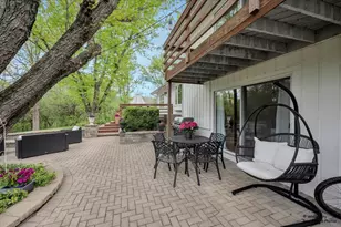472 Knollwood Dr, Barrington, IL 60010 - Photo 6