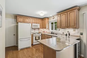 2079 Lawson Blvd, Gurnee, IL 60031 - Photo 10