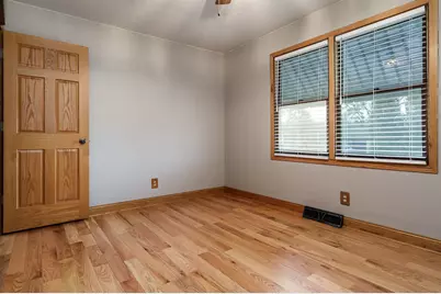 1126 Columbia Avenue, Belvidere, IL 61008 - Photo 24