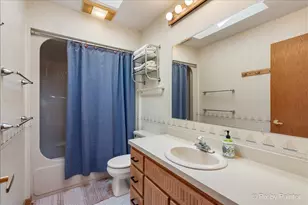 1594 Lila Cir, Lake Holiday, IL 60548 - Photo 38