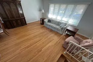 8154 W Lyons St, Niles, IL 60714 - Photo 2