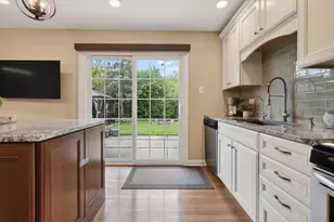 14142 Timothy Dr, Orland Park, IL 60462 - Photo 8
