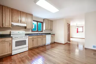 511 W Palatine Rd, Palatine, IL 60067 - Photo 12