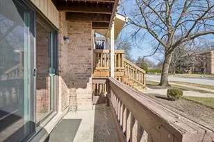266 12th St, Wheeling, IL 60090 - Photo 10