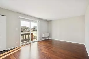 266 12th St, Wheeling, IL 60090 - Photo 2