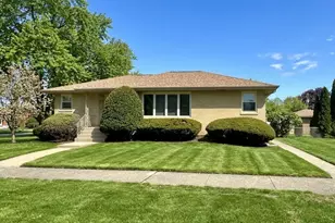 10045 S 53rd Ave, Oak Lawn, IL 60453 - Photo 32