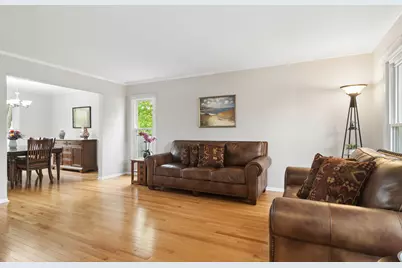 4255 Oak Knoll Lane, Hoffman Estates, IL 60192 - Photo 6