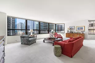 400 E Ohio St, Chicago, IL 60611 - Photo 2