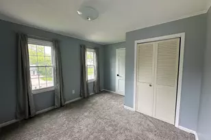 253 Park Crest Dr, Freeport, IL 61032 - Photo 32
