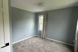253 Park Crest Dr, Freeport, IL 61032 - Photo 30