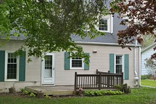 253 Park Crest Dr, Freeport, IL 61032 - Photo 52