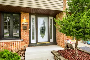 7640 Cork Ave, Justice, IL 60458 - Photo 2