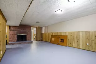 1303 Roncevalles Ave, Rockford, IL 61107 - Photo 12