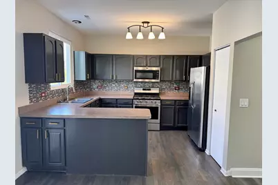 766 Cherry Creek Drive #766, Grayslake, IL 60030 - Photo 2