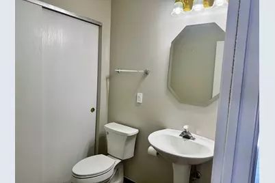 766 Cherry Creek Drive #766, Grayslake, IL 60030 - Photo 6