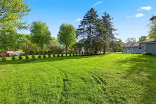 152 Skyline Dr, Carpentersville, IL 60110 - Photo 30