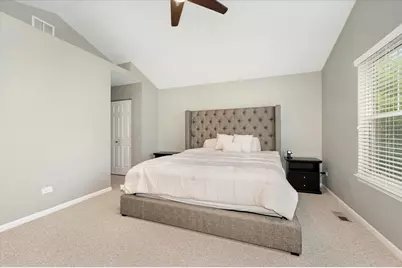 5564 Cloverdale Road, Hanover Park, IL 60133 - Photo 20