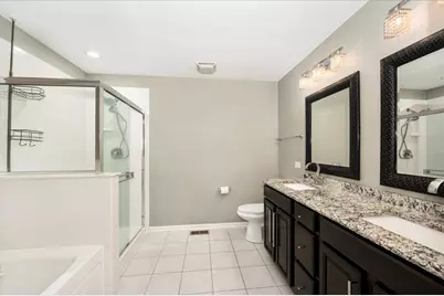 5564 Cloverdale Road, Hanover Park, IL 60133 - Photo 24