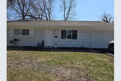 63 W Manchester Drive, Wheeling, IL 60090 - Photo 1
