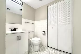 500 Redondo Dr, Downers Grove, IL 60516 - Photo 26