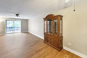 500 Redondo Dr, Downers Grove, IL 60516 - Photo 16