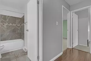 3755 Lexington Dr, Hoffman Estates, IL 60192 - Photo 20