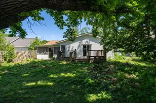 508 N Pearl St, Forrest, IL 61741 - Photo 24