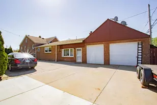 4340 Kolze Ave, Schiller Park, IL 60176 - Photo 2