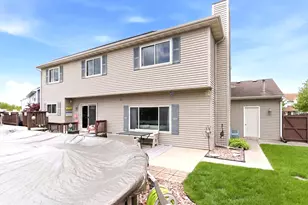 2050 Dunmore St, Joliet, IL 60431 - Photo 26