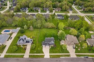 1308 Woodberry Dr, Mahomet, IL 61853 - Photo 4