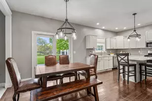 1308 Woodberry Dr, Mahomet, IL 61853 - Photo 14