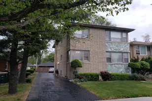 2312 Oakton St, Park Ridge, IL 60068 - Photo 1