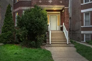 2124 Harvey Ave, Berwyn, IL 60402 - Photo 2