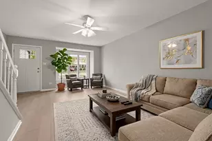 16324 Brementowne Dr, Tinley Park, IL 60477 - Photo 2