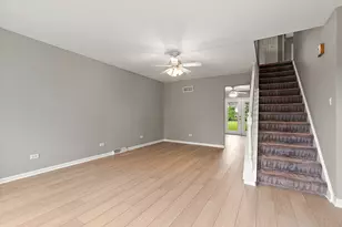 16324 Brementowne Dr, Tinley Park, IL 60477 - Photo 4