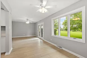 16324 Brementowne Dr, Tinley Park, IL 60477 - Photo 6