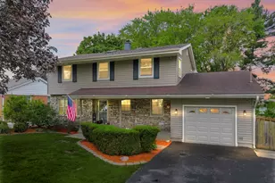 912 David St, Antioch, IL 60002 - Photo 1