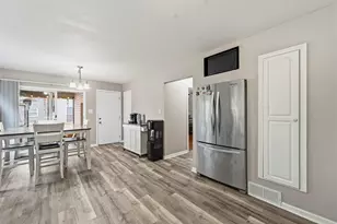 912 David St, Antioch, IL 60002 - Photo 12
