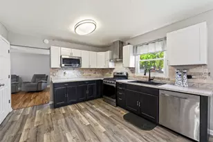 912 David St, Antioch, IL 60002 - Photo 8