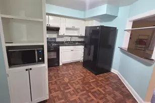 1105 Holiday Ln, Des Plaines, IL 60016 - Photo 8