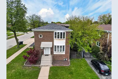 4420 Vernon Avenue, Brookfield, IL 60513 - Photo 1