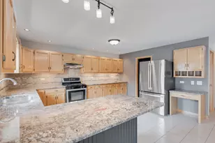 1432 Northfield Meadows Blvd, Bourbonnais, IL 60914 - Photo 6