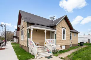 203 N 2nd St, Peotone, IL 60468 - Photo 2